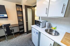 1 Bedroom Studio Near the City