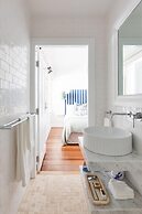 Barrenjoey House
