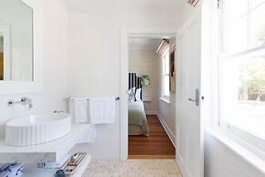 Barrenjoey House