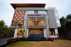 Lalit International By The Rameshwary
