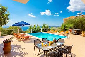 Lourdas Villas Collection