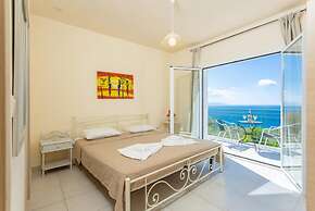 Lourdas Villas Collection