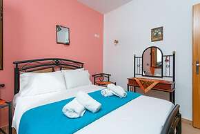 Maroulas Villas Collection