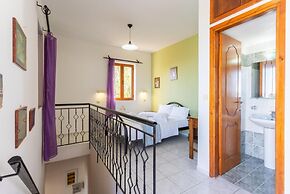 Maroulas Villas Collection