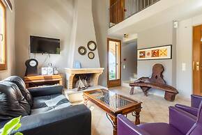 Neria Villas Collection