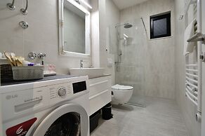 Solaris Apartments