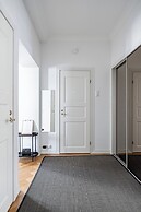 Historical 2BR Apartment with Sauna & Great Location