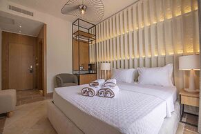 June Alaçatı (+15 Adult only)