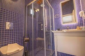 June Alaçatı (+15 Adult only)