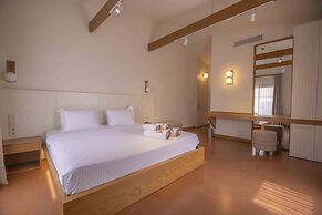 June Alaçatı (+15 Adult only)