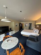 Aspinquid Resort