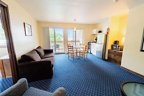 Aspinquid Resort