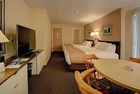 Aspinquid Resort