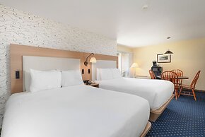 Aspinquid Resort