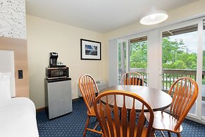 Aspinquid Resort