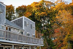 Aspinquid Resort