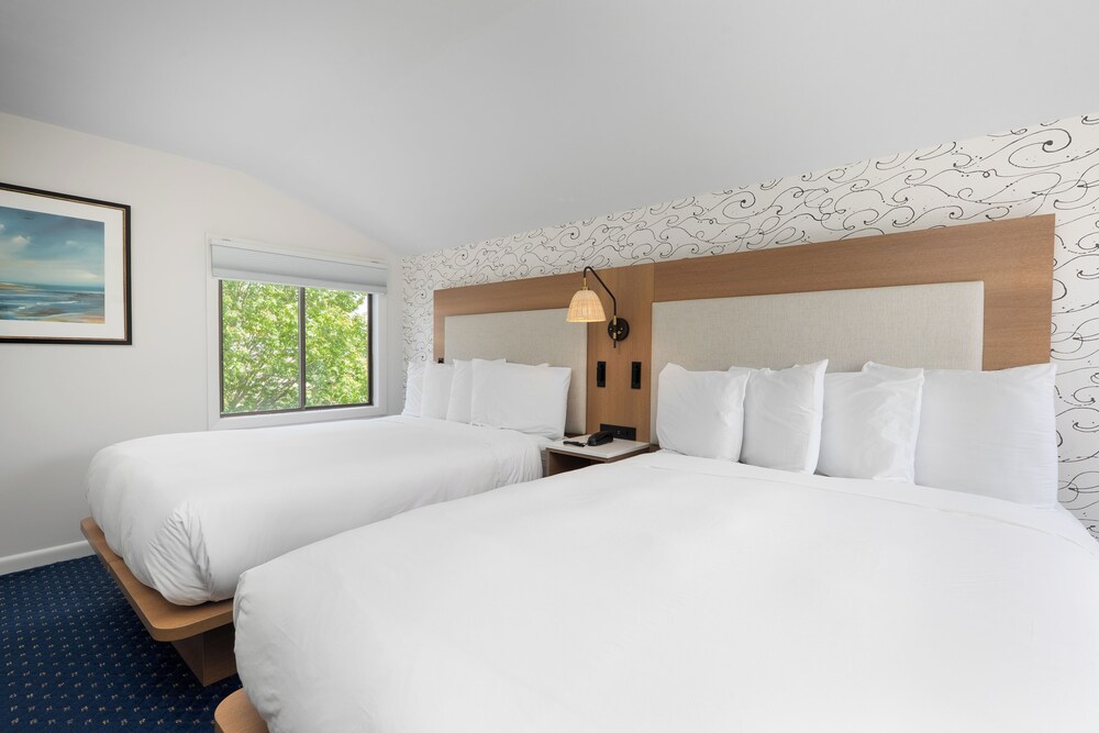 Aspinquid Resort
