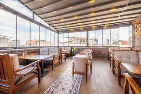 Balo Suite Hotel