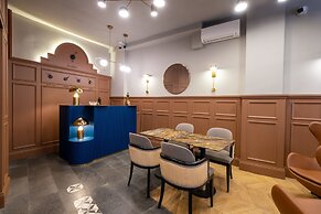 Balo Suite Hotel