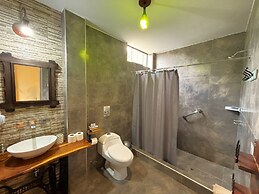 Serenity Lodge