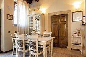 Castrum Wine Relais