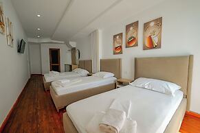 Hotel Summer