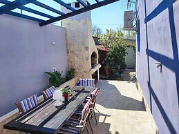 Kima Apartman With Garden for 6