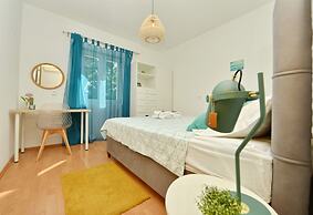 Kima Apartman With Garden for 6