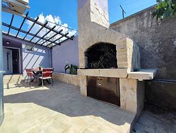 Kima Apartman With Garden for 6