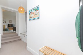 4 Pentowan Court