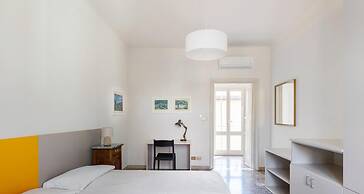 Irnerio Apts - Black Widow by Wonderful Italy