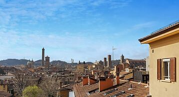 Irnerio Apts - Black Widow by Wonderful Italy