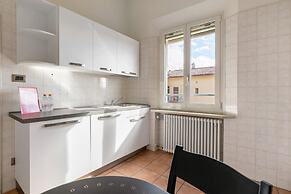 Irnerio Apts - Black Widow by Wonderful Italy