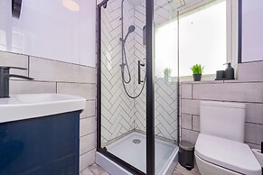 The Annexe, 25 Gorsehill Road