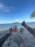 Las Rocas Village Ecohotel
