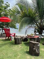 Las Rocas Village Ecohotel