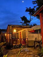 Las Rocas Village Ecohotel