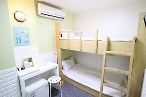 Hotel Ivory