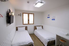 Hotel Ivory