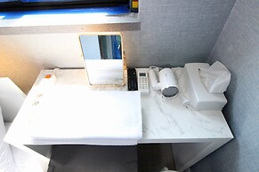 Hotel Ivory