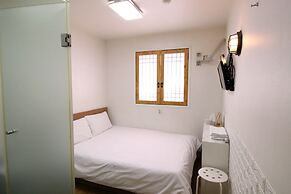 Hotel Ivory
