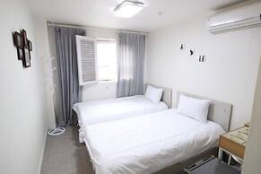 Hotel Ivory