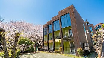 Geojedo Pilos Ocean View Pension