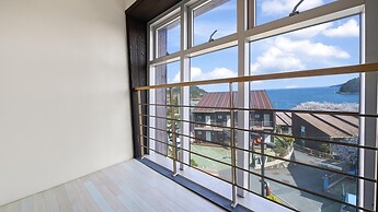 Geojedo Pilos Ocean View Pension