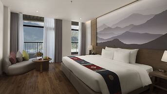 Lady Hill Sapa Resort