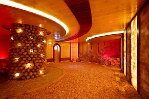Lady Hill Sapa Resort