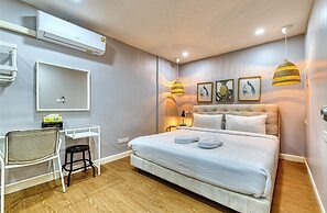 Bangkok Watergate Townhouse