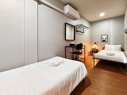 Bangkok Watergate Townhouse