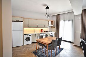 Red Moon Suites