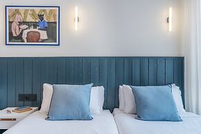 Granada Suites by Olala Homes
